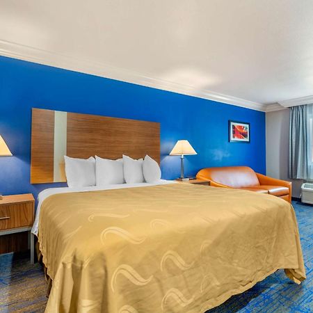 Quality Inn & Suites Vacaville Zewnętrze zdjęcie
