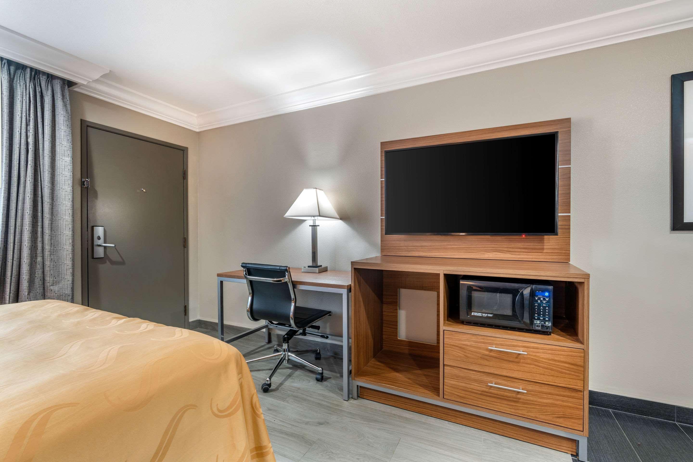 Quality Inn & Suites Vacaville Zewnętrze zdjęcie