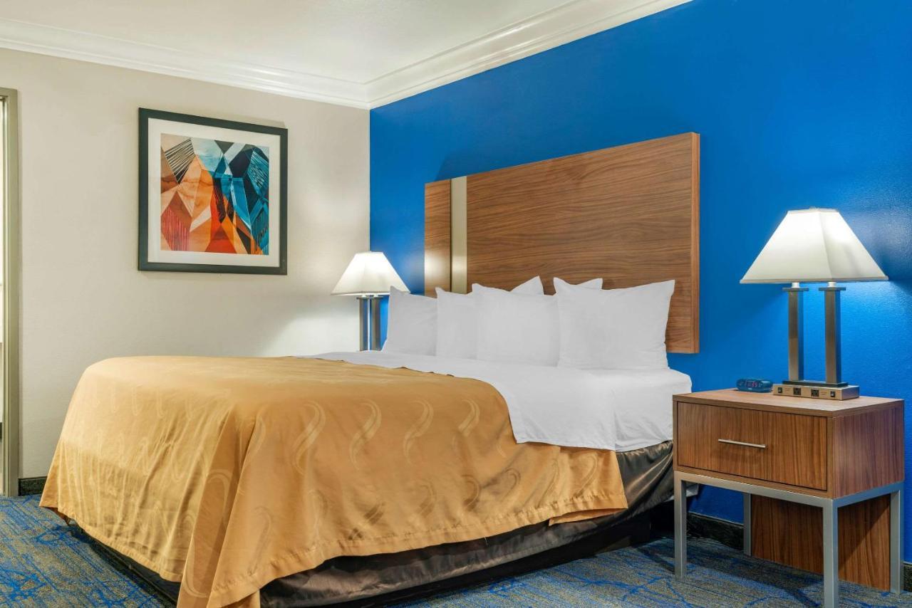 Quality Inn & Suites Vacaville Zewnętrze zdjęcie