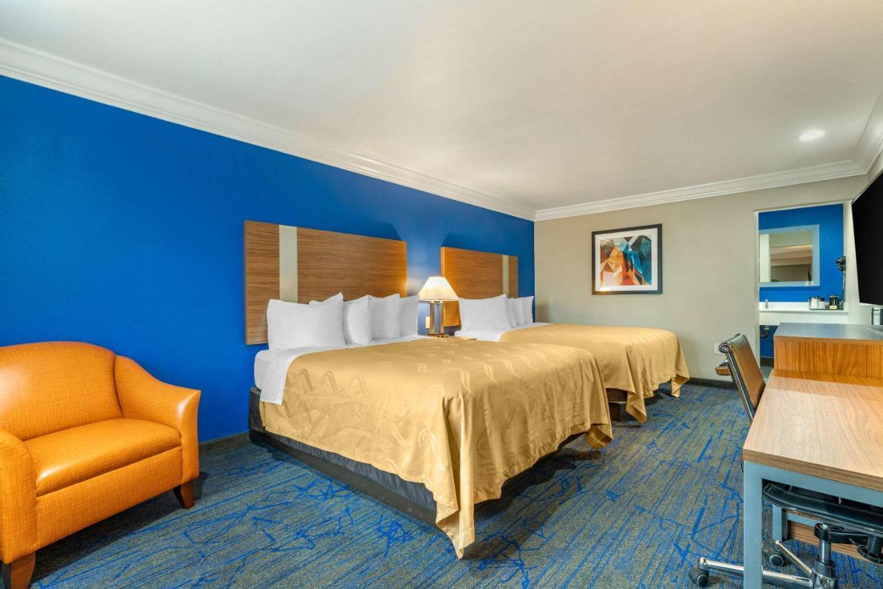 Quality Inn & Suites Vacaville Zewnętrze zdjęcie